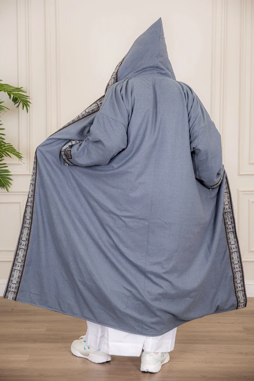 فروه شتوي رجالي وجهين دبل فيس بقبعة و جيوب من الأمام بتصميم تراثي