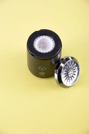 مبخرة كهربائية متنقلة لون أسود مع ملحقاتها