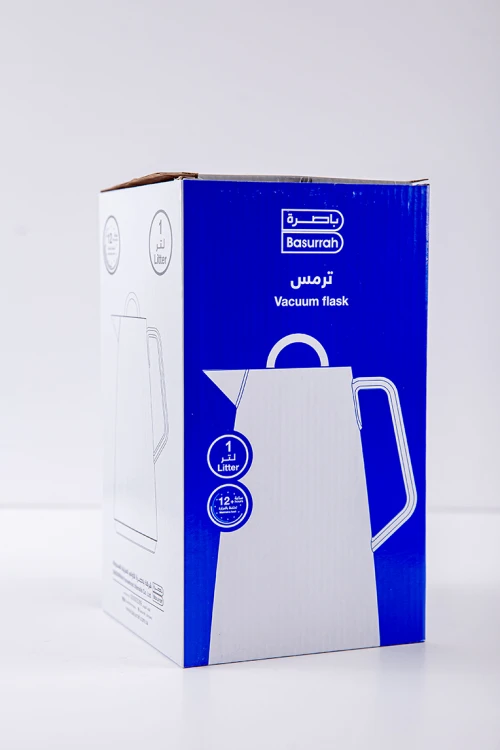 ترمس قهوة أو شاي لون أبيض ذو غطاء ذهبي لامع حافظ للحرارة بسعة 1 لتر