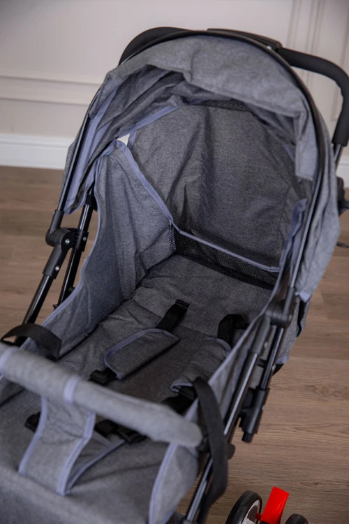 عربة أطفال خفيفة الوزن لون رمادي قابلة للطي و التعديل مع سلة تخزين مريحة