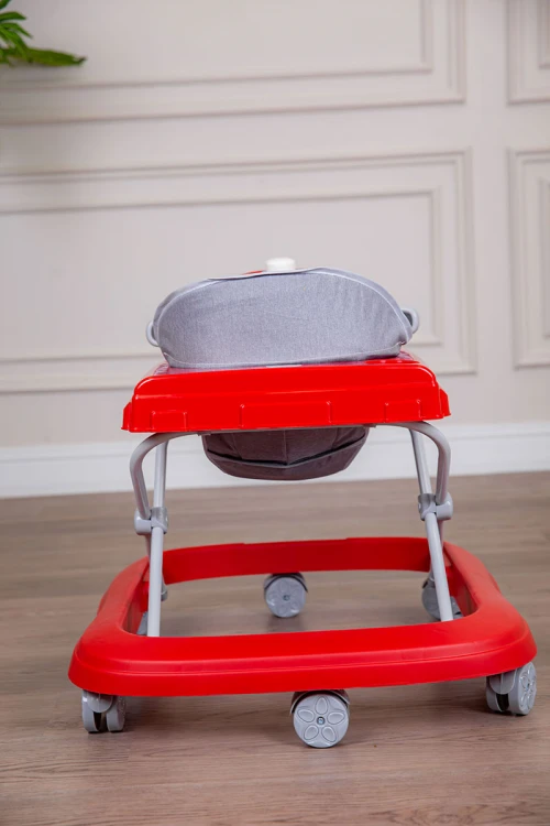 مشاية أطفال متعددة الألوان على شكل سيارة قابلة للطي و مضادة للإنزلاق مع لوح ألعاب