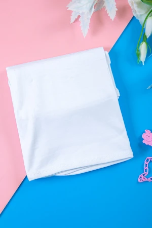 كوفلة أطفال لون أبيض