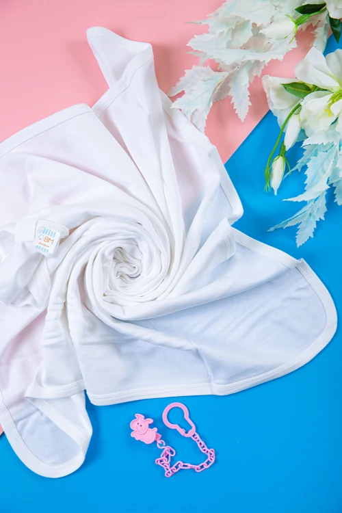 كوفلة أطفال لون أبيض