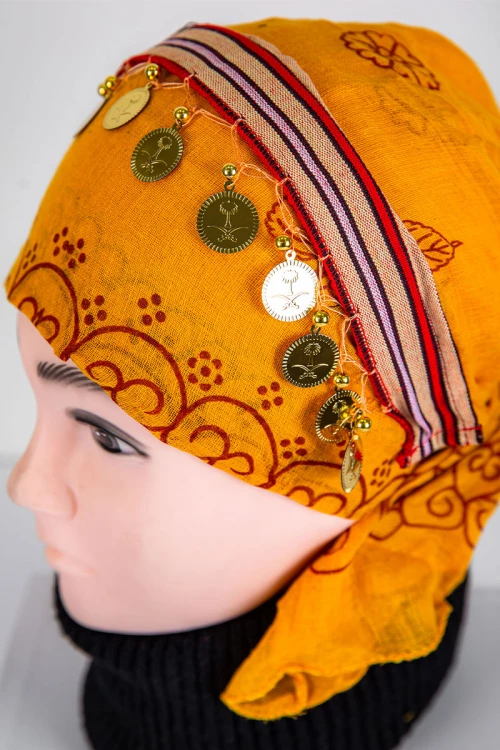 طوق شعر تراثي ملون مزين بجنيهات ذهبية