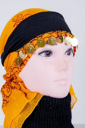 ربطة شعر تراثية ملونة مزينة بجنيهات ذهبية 