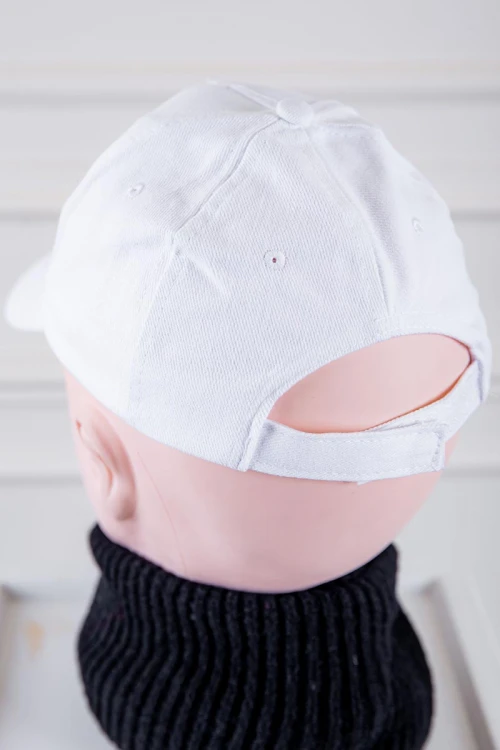 كاب كأس العالم 2034 لون أبيض