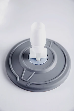 ممسحة أرضية مع دلو مقسّم لجزئين بدوران 360 درجة مع قطعة غيار 