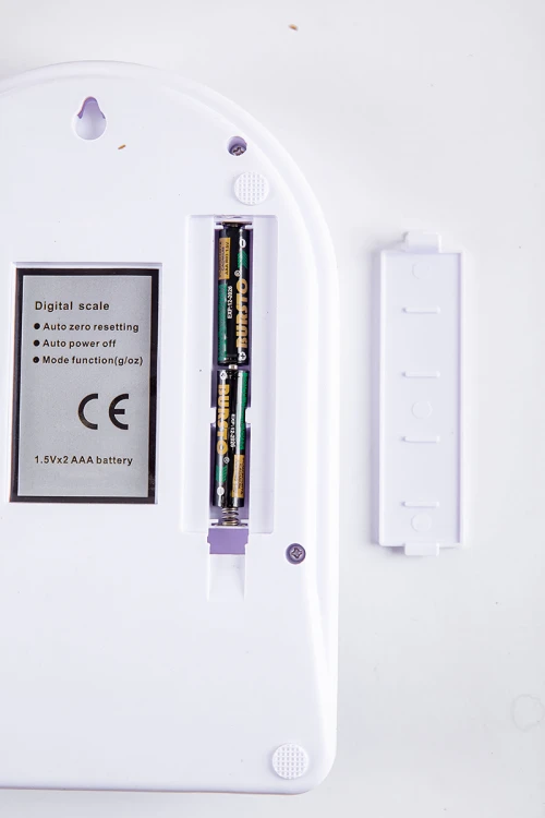 ميزان مطبخ رقمي لون أبيض