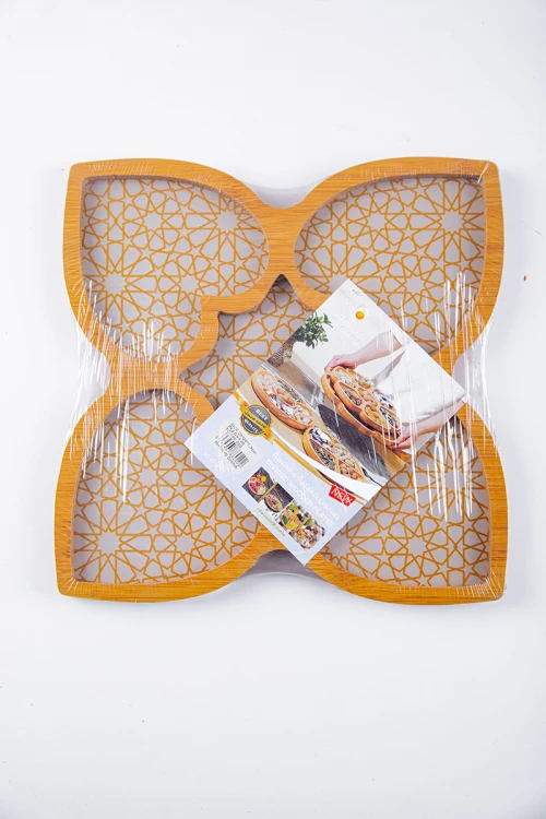 صحن تقديم خشبي لون ذهبي 5 تقسيمات بزخارف إسلامية