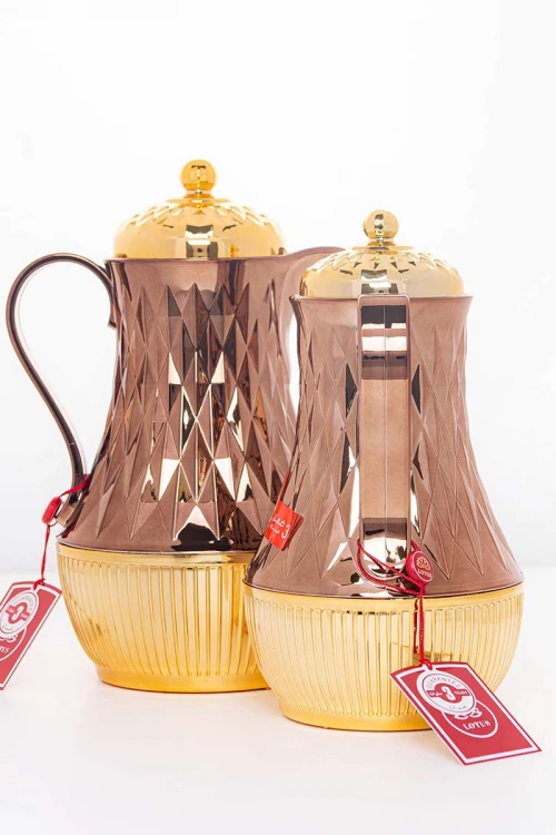 طقم 2 ترامس للقهوة و الشاي لون بني و ذهبي حافظ للحرارة بسعة 1.6 لتر