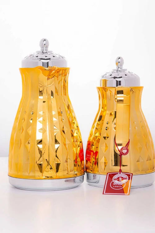 طقم 2 ترامس للقهوة و الشاي لون ذهبي و فضي حافظ للحرارة  بسعة 1.6 لتر