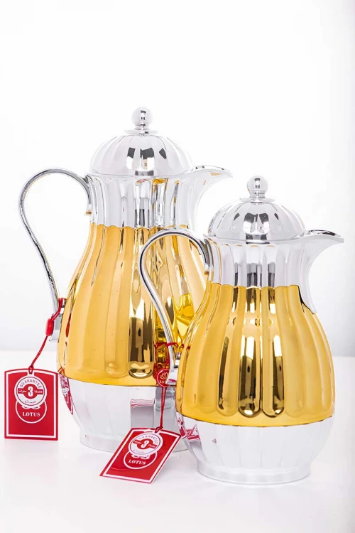 طقم 2 ترامس للقهوة و الشاي لون ذهبي و فضي حافظ  للحرارة  بسعة 1.6 لتر