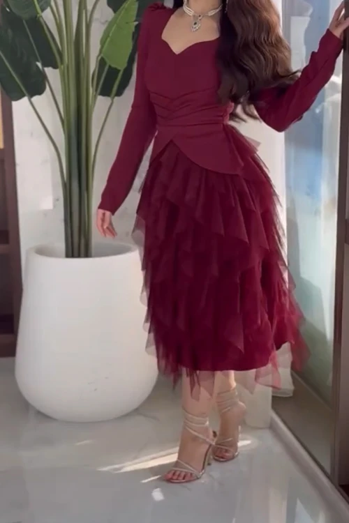 فستان نسائي ميدي لون عودي بأكمام طويلة و كسرات شيفون مبطن من الأسفل