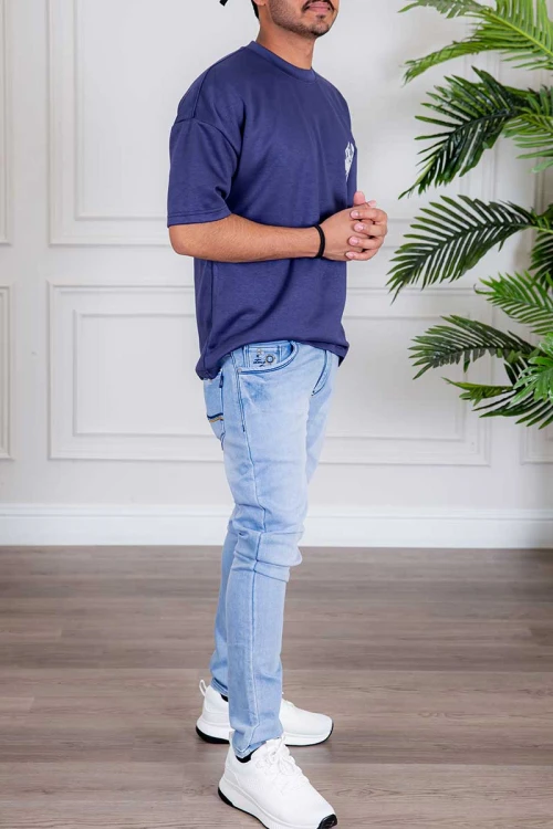 تيشيرت رجالي لون بنفسجي بكتابات و طبعات من الأمام و الخلف