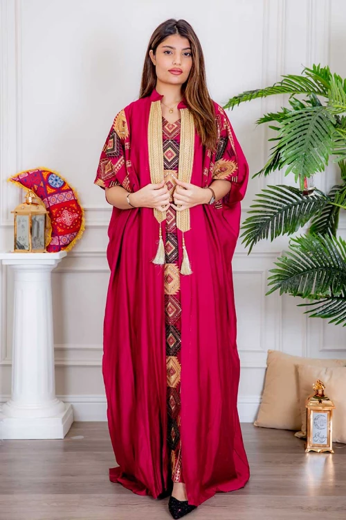 جلابية نسائية قطعتين لون وردي غامق بتطريز ذهبي و بزخارف ملونة