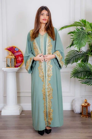 جلابية نسائية قطعتين لون تركواز فاتح بتطريز ذهبي من الأكمام و الأمام