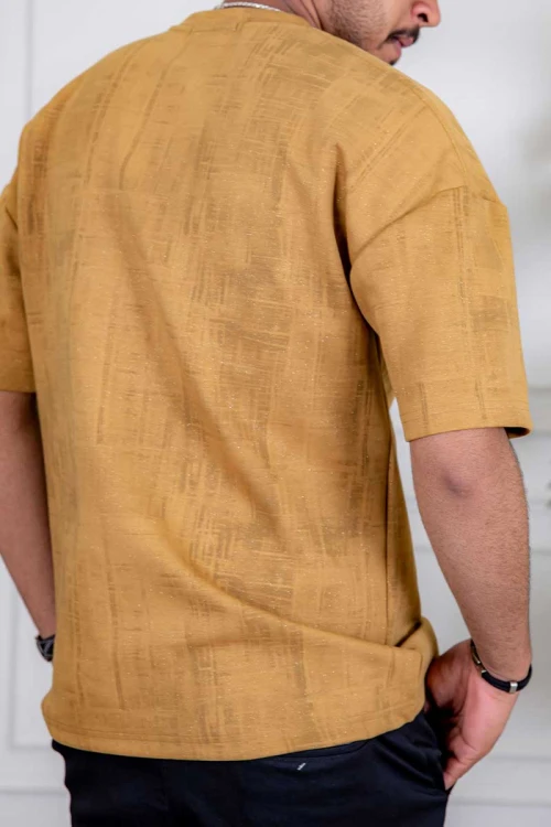 تيشيرت رجالي لون أصفر بياقة دائرية