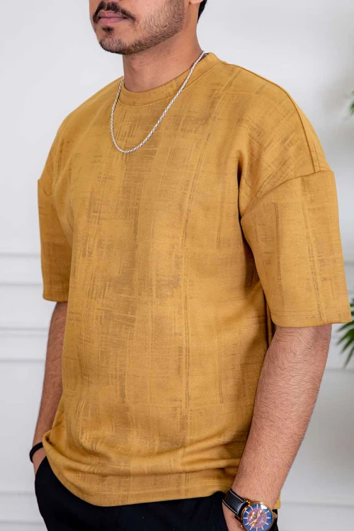 تيشيرت رجالي لون أصفر بياقة دائرية