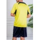 طقم رياضي رجالي قطعتين تيشيرت باللون الأصفر و الأسود و شورت باللون الأسود برباط في الخصر