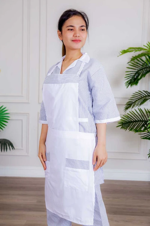 زي عاملة 3 قطع متعددة الألوان بلوزة طويلة بياقة مطوية و جيوب من الأمام ذو أكمام ميدي و بنطلون طويل و مريلة منفصلة