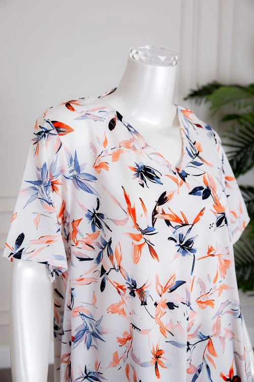 جلابية نسائية متعددة الألوان بياقة سبعة و أكمام قصيرة