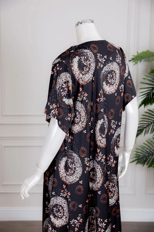 جلابية نسائية متعددة الألوان بياقة سبعة و أكمام قصيرة