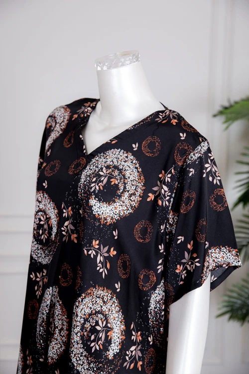 جلابية نسائية متعددة الألوان بياقة سبعة و أكمام قصيرة