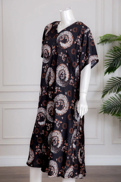 جلابية نسائية متعددة الألوان بياقة سبعة و أكمام قصيرة