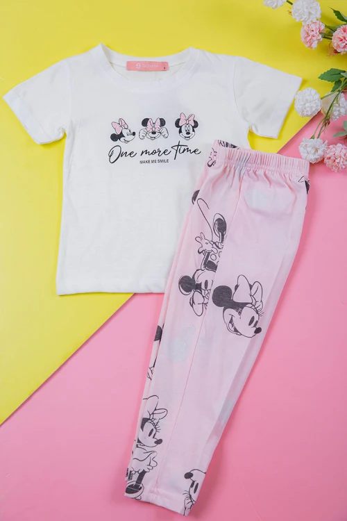 بيجامة بناتي قطعتين تيشيرت أبيض و بنطلون وردي طويل برسومات ميكي ماوس