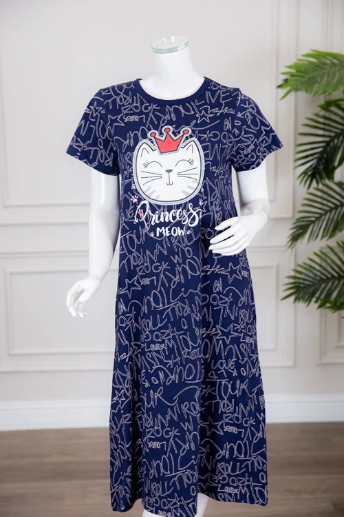 قميص نسائي ميدي متعدد الألوان بياقة دائرية مزين برسومات و كتابات ذو أكمام قصيرة