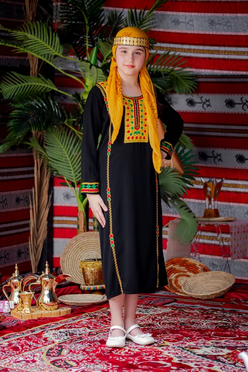 جلابية بناتي عسيري لون أسود بتطريز تراثي ملون