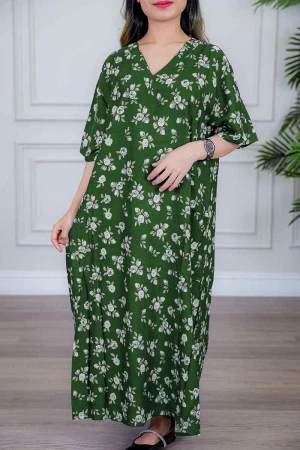 قميص نسائي لون أزرق مزين بالورود ياقة قصة سبعة و أكمام ميدي