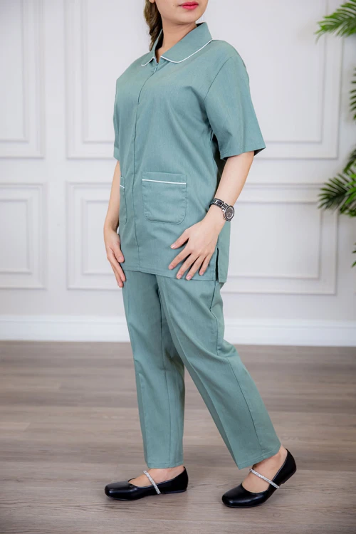 زي عاملة قطعتين متعددة الألوان بلوزة بياقة مطوية سحاب مخفي و جيوب من الأمام ذو أكمام ميدي و بنطلون طويل