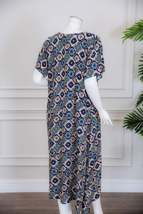 قميص نسائي ميدي بطبعات ملونة ياقة قصة سبعة ذو أكمام قصيرة