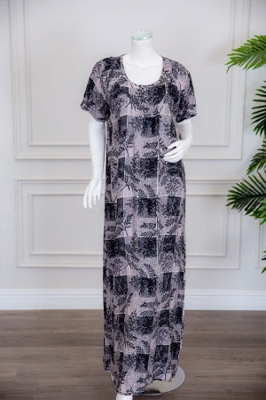 قميص نسائي طويل لون رمادي مزين بمربعات و أغصان الشجر ذو ياقة دائرية و أكمام قصيرة