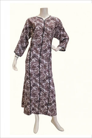 جلابية نسائية طويلة مشجرة باللون البني ياقة دائرية بقصة سبعة و أكمام طويلة