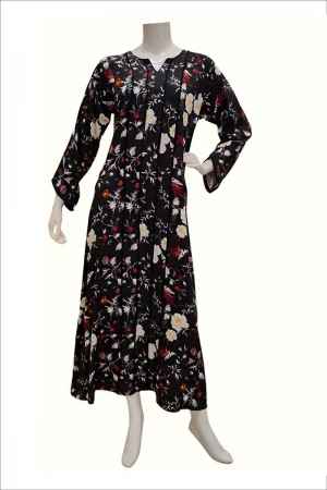 جلابية نسائية طويلة لون أسود مشجرة ياقة دائرية بقصة سبعة و أكمام طويلة