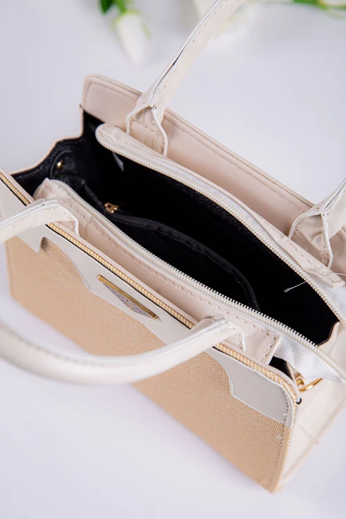 شنطة نسائية متعددة الألوان بجيوب داخلية مع حزام طويل