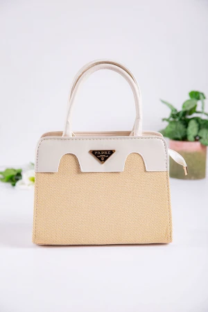 شنطة نسائية متعددة الألوان بجيوب داخلية مع حزام طويل 