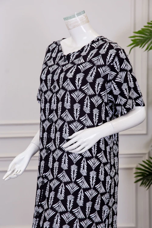 قميص نسائي طويل متعدد الألوان مشجر بياقة دائرية بأزرار من الأمام ذو أكمام قصيرة