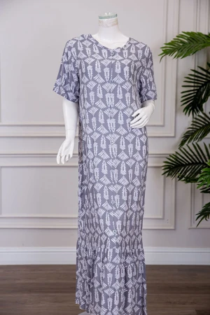 قميص نسائي طويل متعدد الألوان مشجر بياقة دائرية بأزرار من الأمام ذو أكمام قصيرة