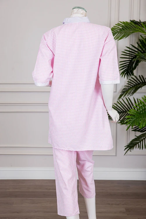 زي عاملة قطعتين متعدد الألوان بلوزة طويلة ياقة مطوية بسحاب و جيوب من الأمام و أكمام ميدي مع بنطلون طويل