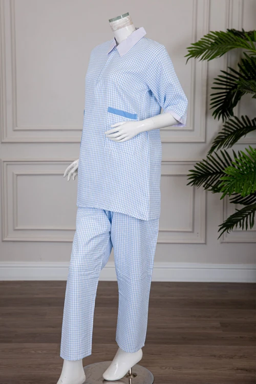 زي عاملة قطعتين متعدد الألوان بلوزة طويلة ياقة مطوية بسحاب و جيوب من الأمام و أكمام ميدي مع بنطلون طويل