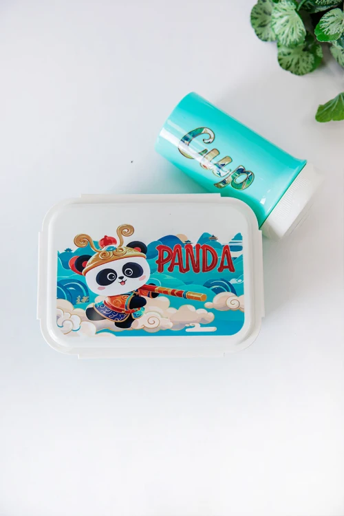 حافظة طعام مدرسية متعددة الألوان مقسمة مع ملعقة و مزينة برسومات كرتونية مع زمزمية مشروب بارد