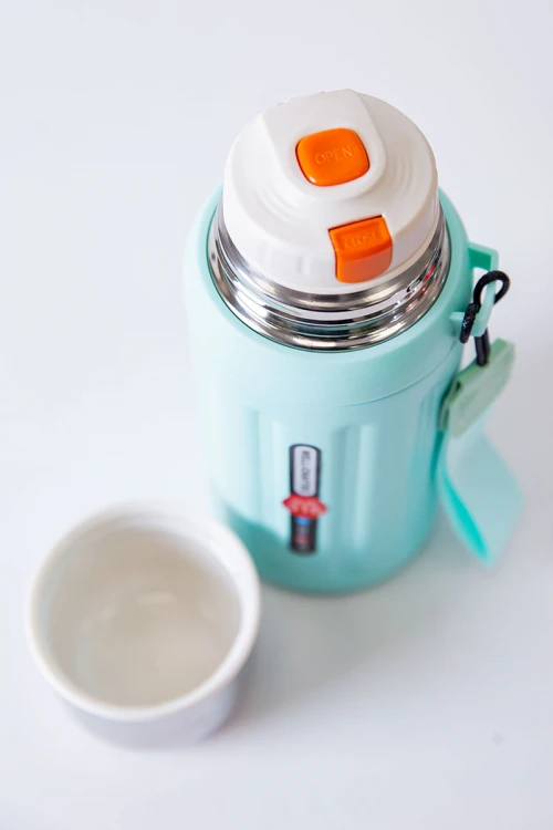 زمزمية مدرسية متعددة الألوان حافظة للحرارة و البرودة