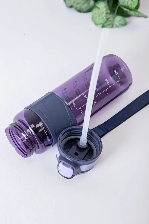 زمزمية مدرسية متعددة الألوان مزينة بكتابات من الأمام مشروب بارد بلاستيك شفاف