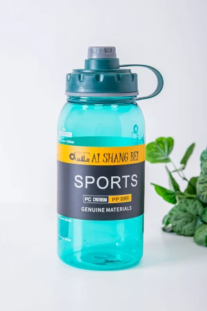 زمزمية مدرسية متعددة الألوان مزينة بكتابات من الأمام مشروب بارد بلاستيك شفاف