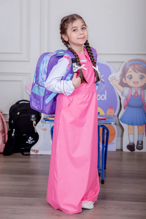 شنطة ظهر مدرسية بناتي لون موف مزينة برسومات كرتونية ملونة و بجيوب متعددة