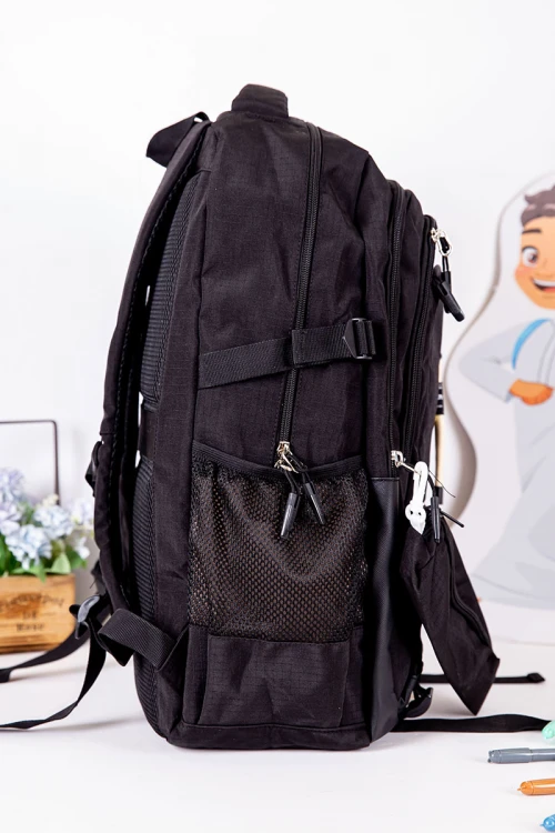 شنطة ظهر مدرسية ولادي متعددة الألوان بجيوب متعددة مع مقلمة