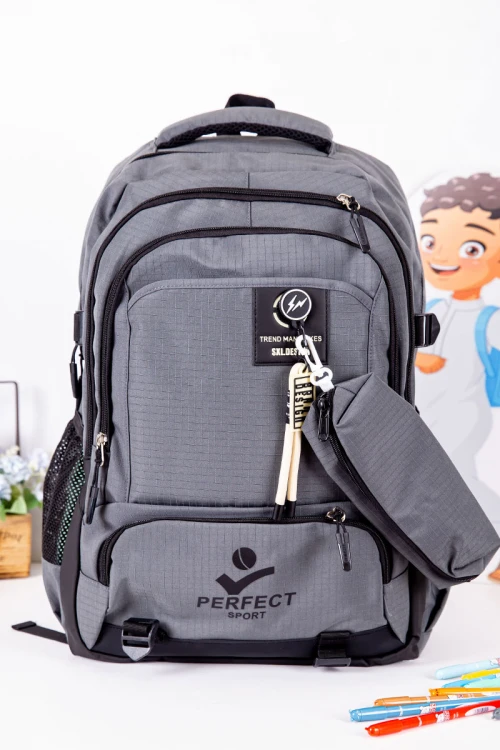 شنطة ظهر مدرسية ولادي متعددة الألوان بجيوب متعددة مع مقلمة